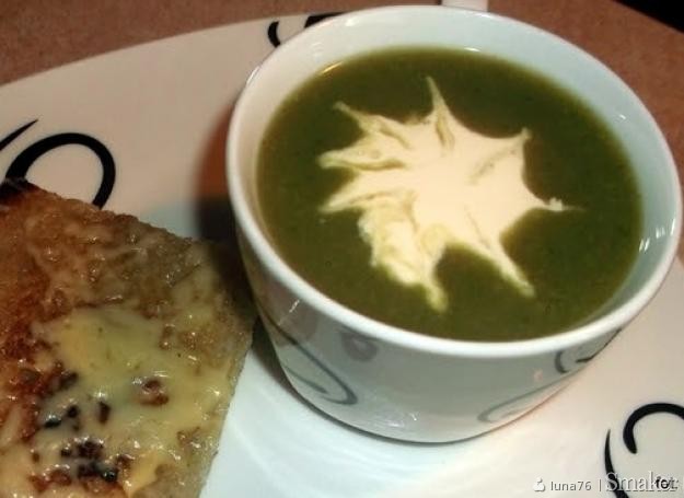 Zupa-krem z zielonego groszku i sałaty