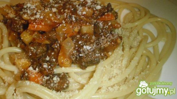 Przepis  spaghetti bolognese z dziczyzną przepis