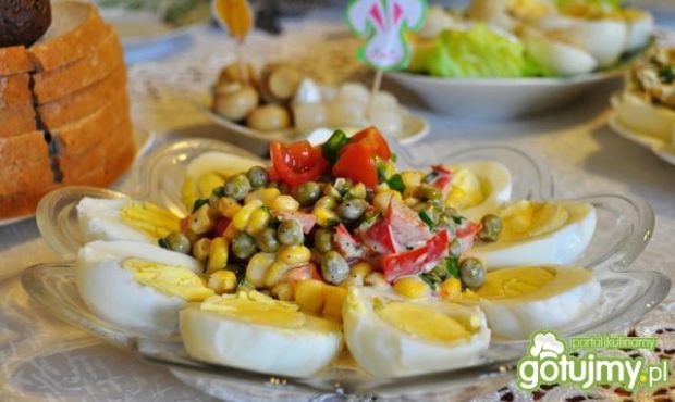 Przepis  jajka w majonezie z warzywami przepis