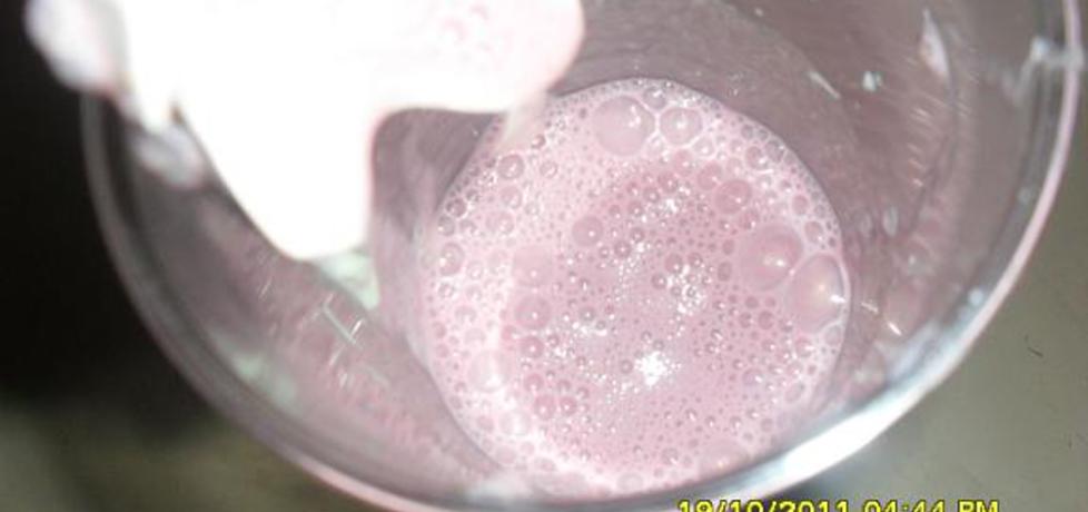 Jogurt biszkoptowy z sokiem malinowym (autor: kasiak90 ...