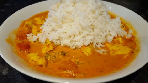 Przepis  kurczak w sosie curry z ryżem przepis