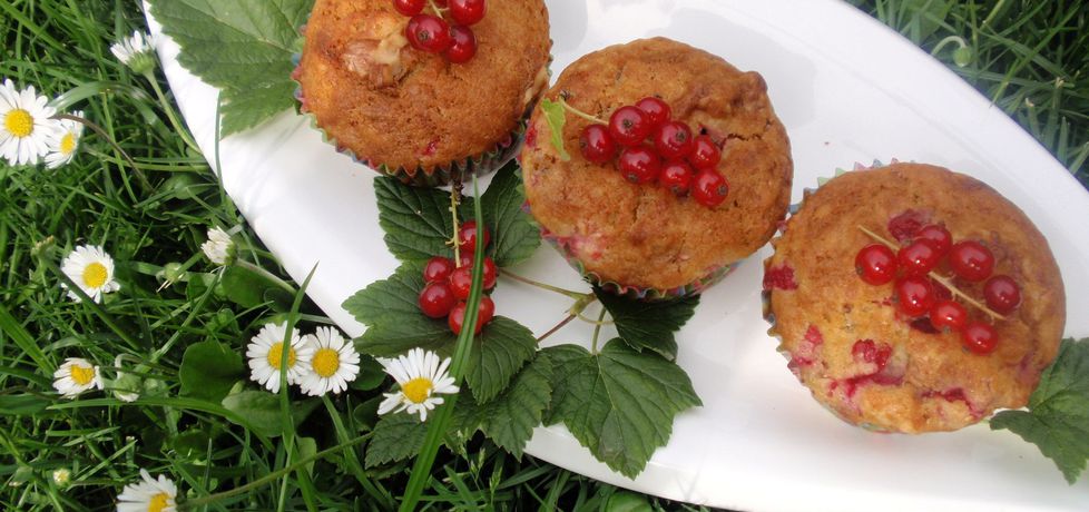 Muffinki z malinami i czerwoną porzeczką (autor: gosia56 ...