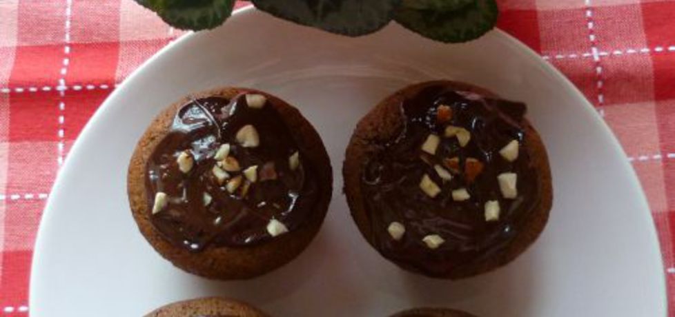 Piernikowe muffinki z orzechami (autor: krystyna32 ...