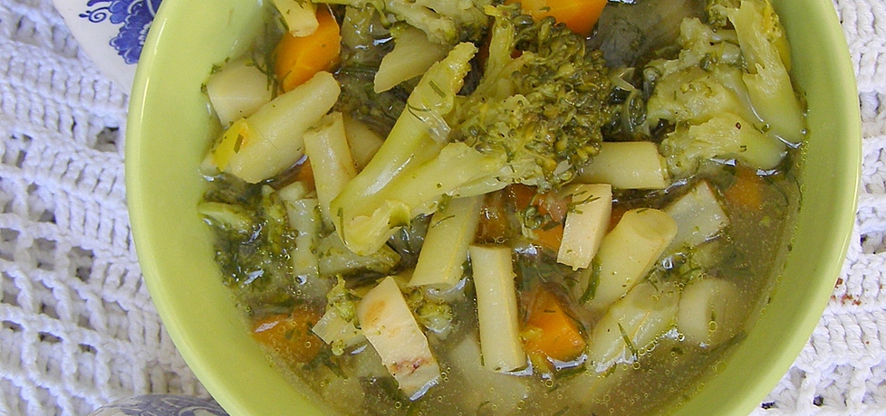 Zupa wielowarzywna na maśle z ziemniakami... (autor: w