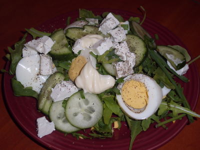 Zielona sałatka z jajkiem