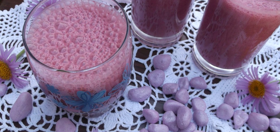 Koktajl jogurtowo-jagodowy. (autor: babeczka35)