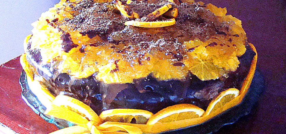 Potrójnie czekoladowy z nutą pomarańczy, tort urodzinowy (biszkop ...