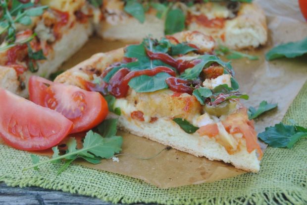 Przepis  pizza z filetem drobiowym przepis