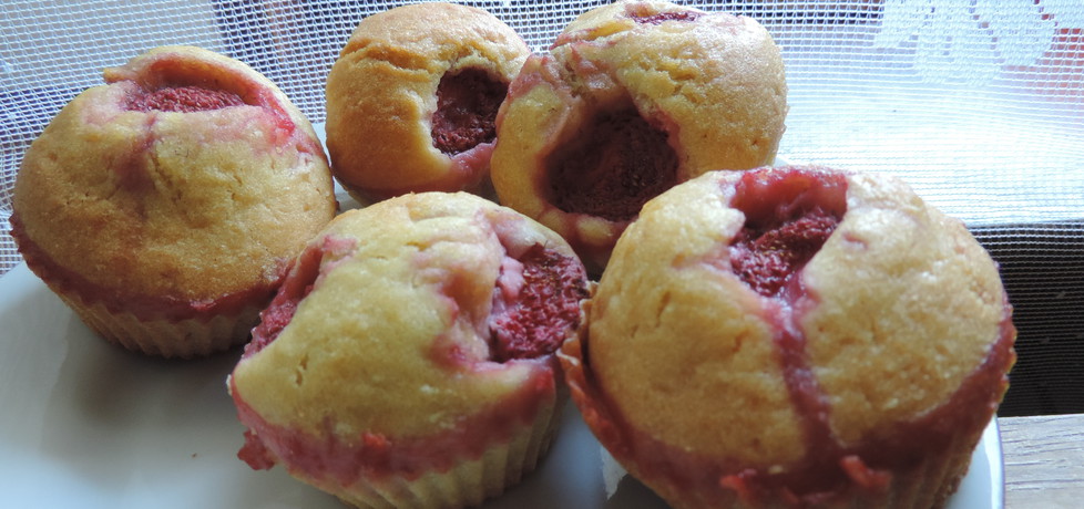 Muffinki z truskawkami (autor: goofy9)