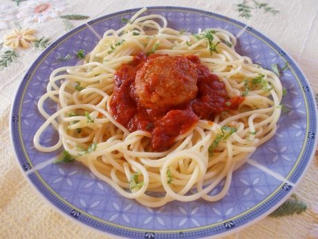 Przepis  spaghetti z kulkami i sosem imbirowo