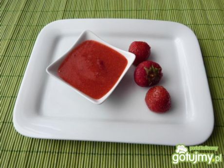 Przepis  sos truskawkowy z miodem i cherry przepis