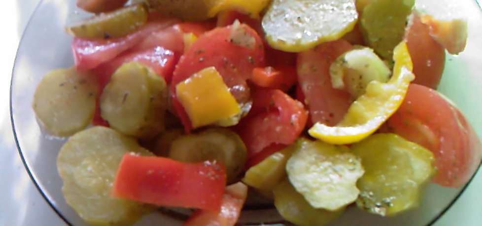 Sałatka pomidorowo-ogórkowa (autor: grazyna13)
