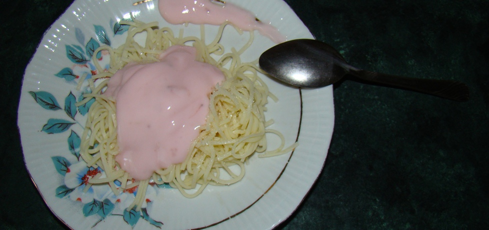 Deserowy makaron z jogurtem (autor: klaudia007)