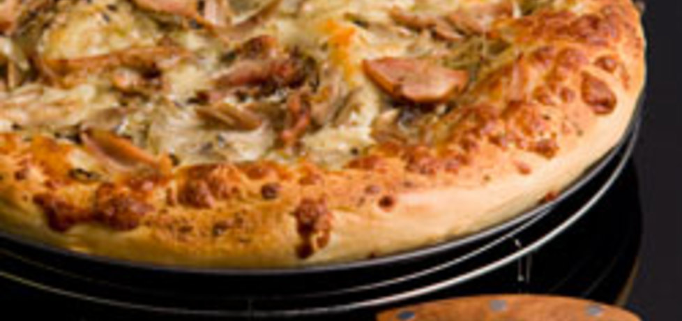 Pizza z sosem śmietankowym i kurczakiem (autor: kulinarny