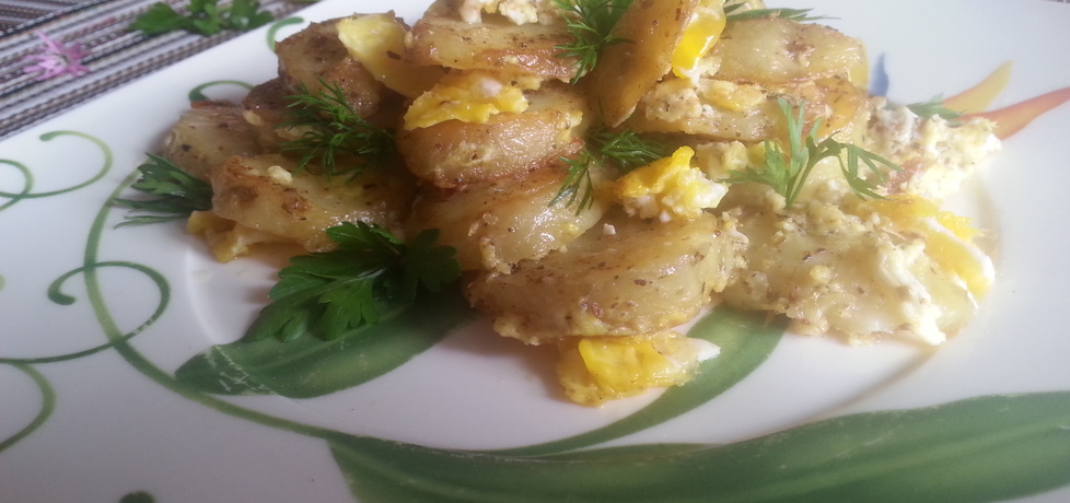 Zasmażane młode ziemniaki w ziołach z jajkiem (autor: mileneczka5 ...