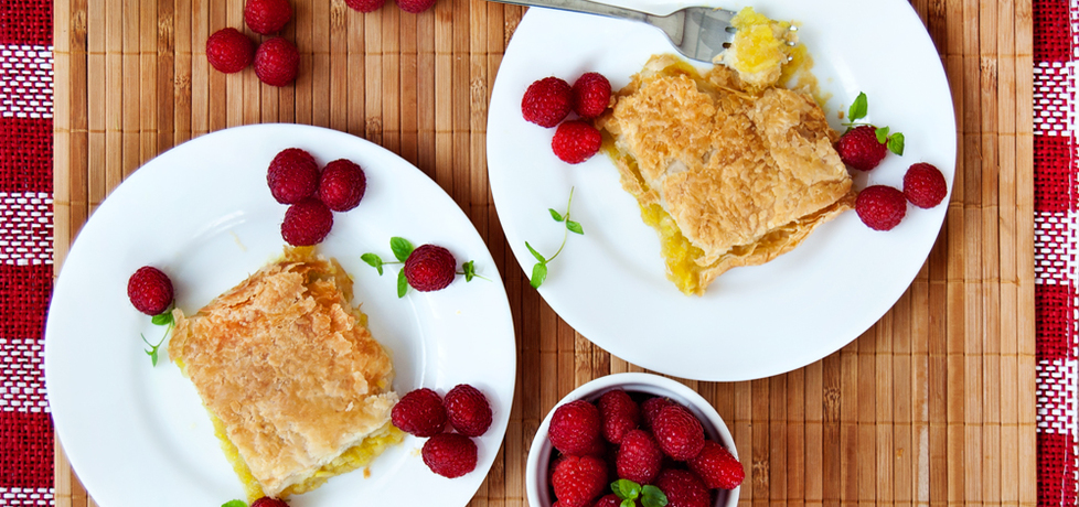 Ciasto francuskie z cukinią, kabaczkiem i jabłkiem (autor: agata