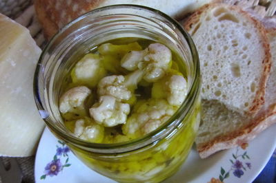 Konserwa z kalafiora w oliwie (cavolfiore sott'olio ...