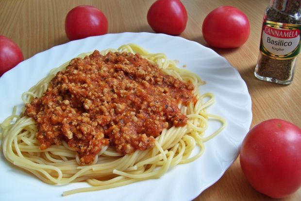Przepis  spaghetti ze świeżych pomidorów przepis