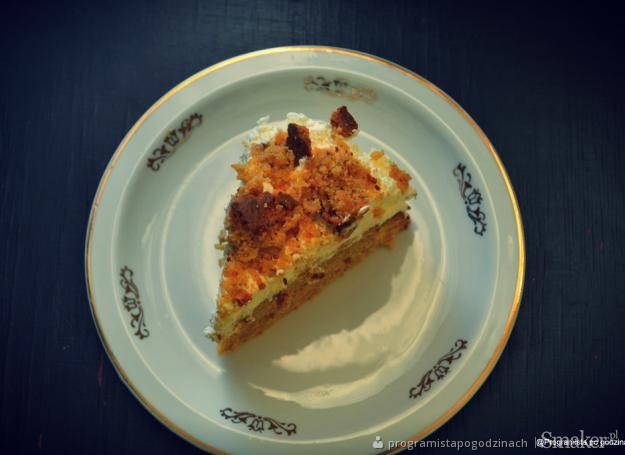 Ciasto marchewkowe z mąką orzechową