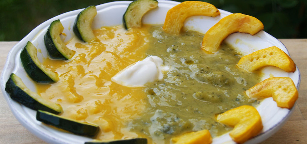 Dwukolorowa zupa krem z cukinii (autor: ali)