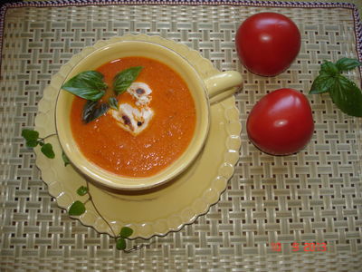 Zupa krem z 2 rodzajów pomidorów