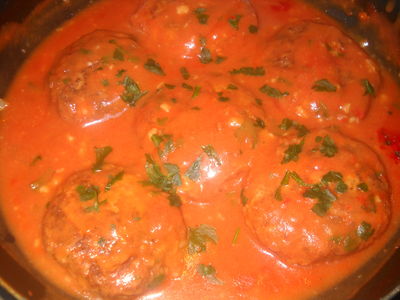 Gołąbki w sosie pomidorowym pikantne