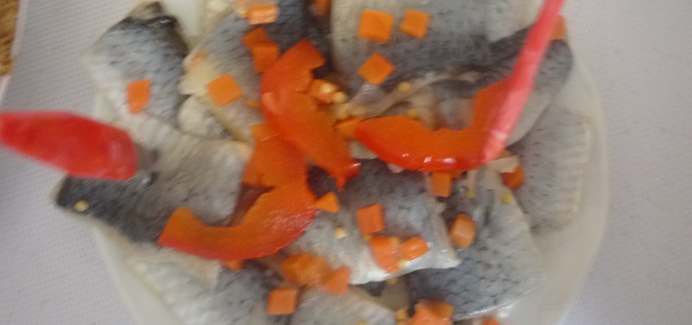 Śledź z marchewką i papryką (autor: pioge7)