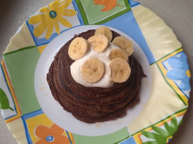 Przepis  kakaowe pancakes z bananami przepis