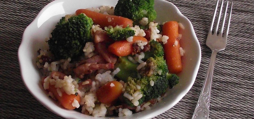 Ryż z warzywami i boczkiem (autor: konczi)