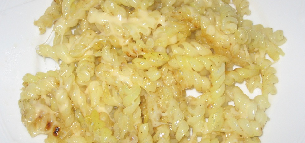 Makaron smażony z żółtym serem (autor: dorota59 ...