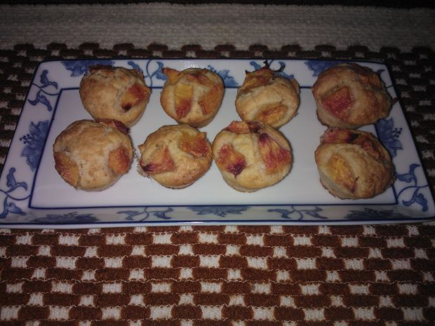 Przepis  mini muffinki z brzoskwiniami przepis