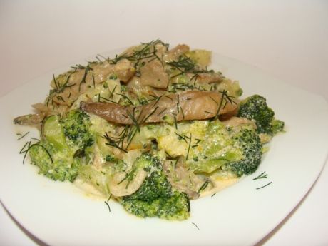 Przepis  boczniaki z brokułem w sosie przepis