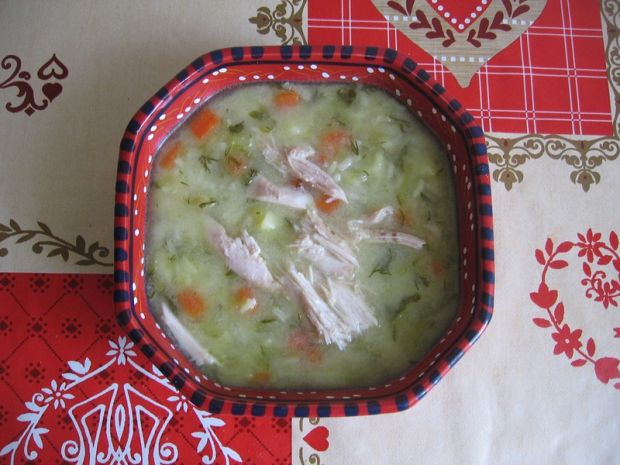 Przepis  zupa ogórkowa z ryżem i koperkiem przepis