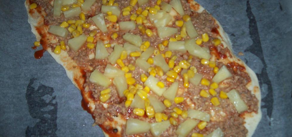 Pizza z tuńczykiem, ananasem i kukurydzą (autor: mariola21 ...