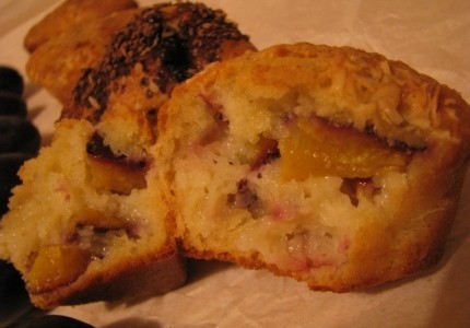 Muffinki ze śliwkami
