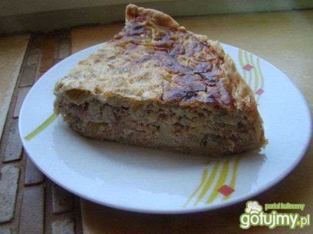Przepisy kulinarne: tarta z tuńczykiem :gotujmy.pl
