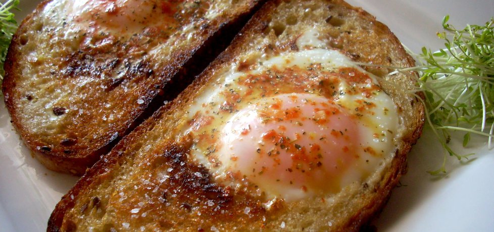 Grzanki z chleba z jajkiem (autor: smacznapyza)
