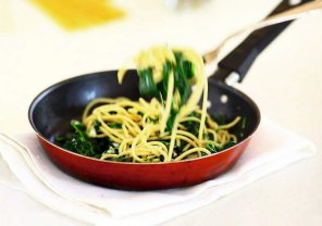 Zielone spaghetti  prosty przepis i składniki