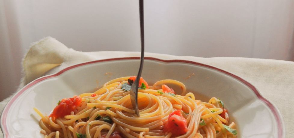 Spaghetti z pomidorami i pietruszką (autor: silver