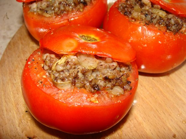 Przepis  pomidory faszerowane kaszanką przepis