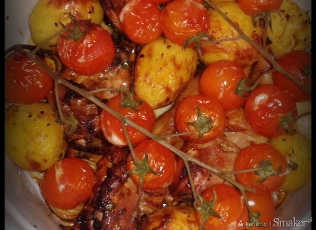 Glazurowany kurczak z pomidorkami