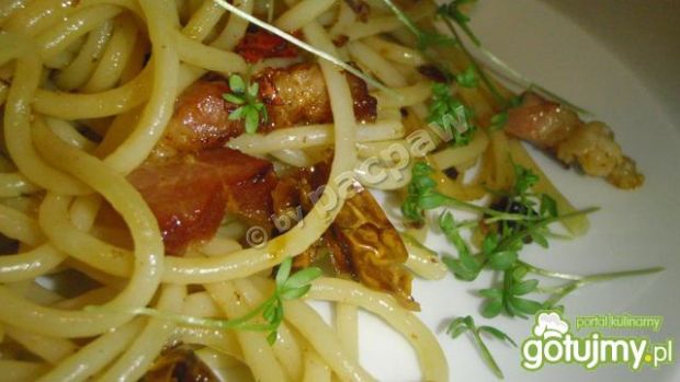 Przepis  spaghetti aglio e olio e peperoncino przepis