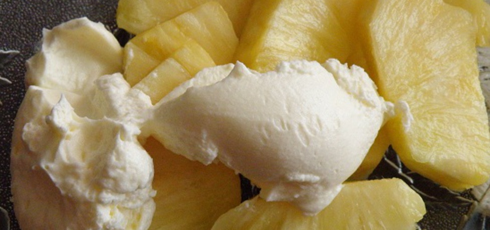Deser ananasowy z cytrynową bitą śmietaną (autor: habibi ...