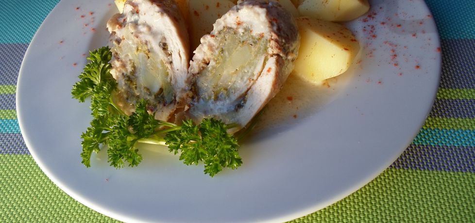 Roladki drobiowe z brokułem na sosie z sera lazur (autor: dwa ...