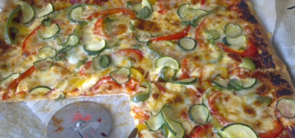 Mega pizza z warzywami (autor: smakowita)