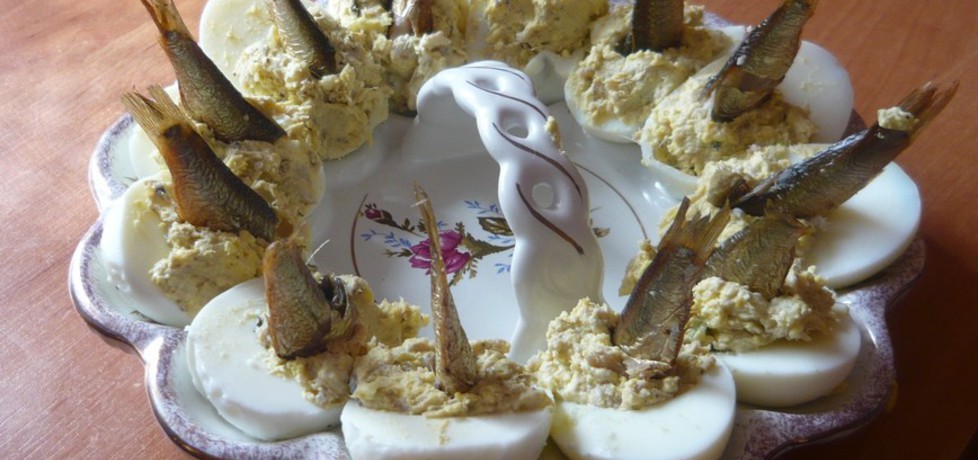 Faszerowane jajka z wędzonymi szprotkami (autor: mati13 ...