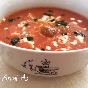 Zupa pomidorowa z mini klopsikami