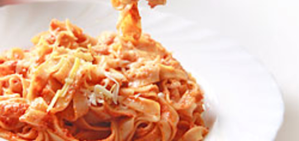 Makaron z pesto z suszonych pomidorów (autor: kulinarny