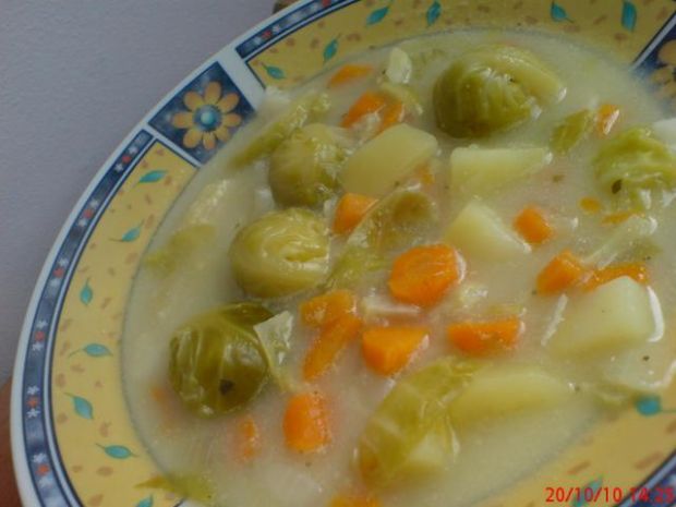 Zielona zupa jarzynowa  porady kulinarne