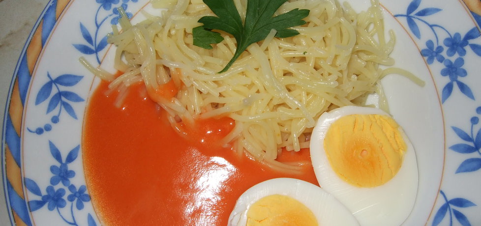 Makaron z jajkiem w sosie pomidorowym (autor: rosik93 ...